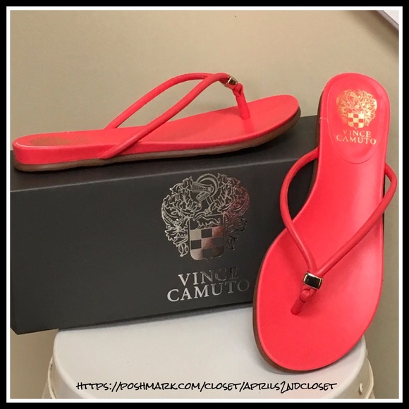 ❗1-HOUR SALE❗VINCE CAMUTO SANDALS Patent Flats - Picture 7 of 8