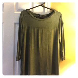 Olive green flowy 3/4 Sleeved Shirt