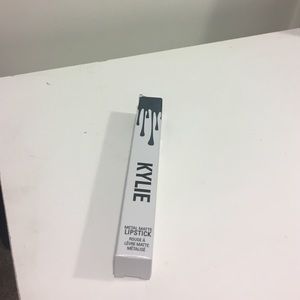 BRAND NEW never used, Kylie single metallic lip