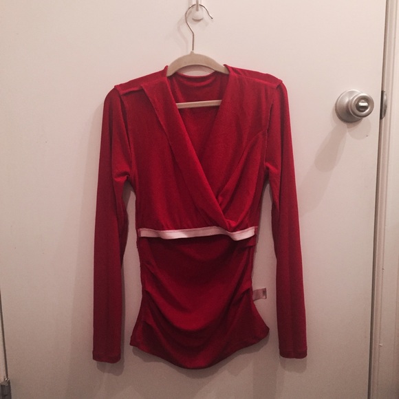 Ann Taylor crepe wrap top in sour cherry - Picture 4 of 4