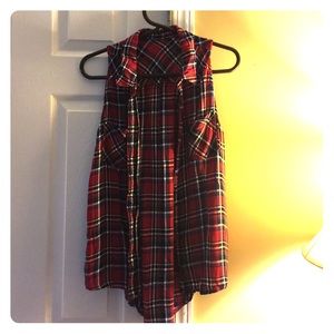 Plaid sleeveless button up