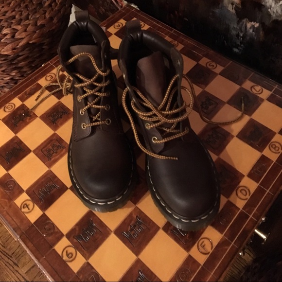 Dr. Martens eye hiker dark brown leather boot - Picture 4 of 4