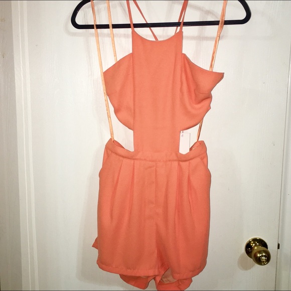 NWT Lace-up back cut out romper from Nasty Gal⭐️