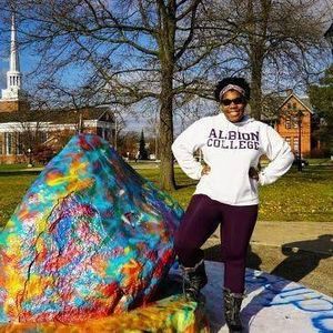 Meet your Posher, Jasmine