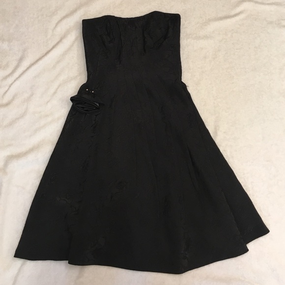 Whitehouse black market Strapless black dress