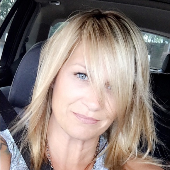 Meet your Posher, Kathleen - Picture 2 of 3