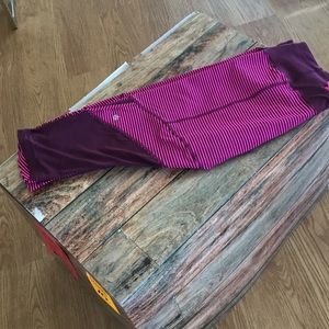 Lululemon Capri exercise pants