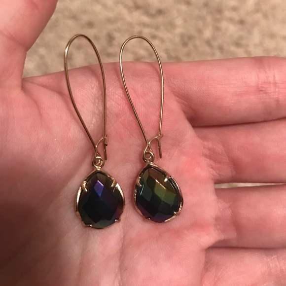 Drop Kendra Scott earrings