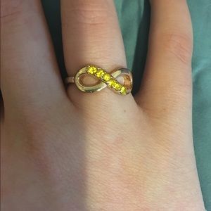 Infinity ring