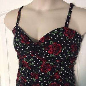 Roses are rock n roll- pin up style