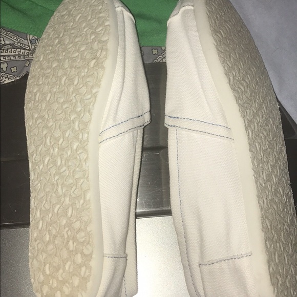 White toms - Picture 3 of 4