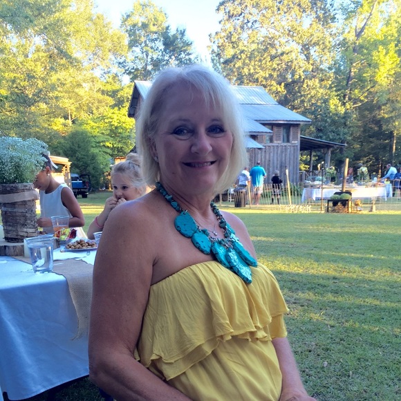 Meet your Posher, Gail