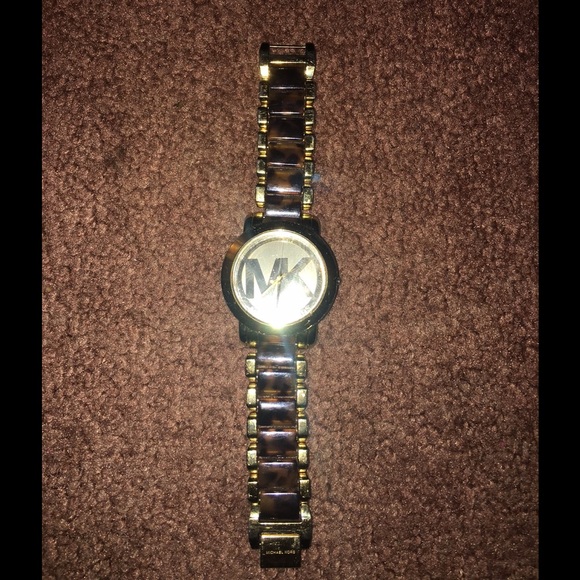 Michael Kors (MK CHEETAH PRINT WATCH)