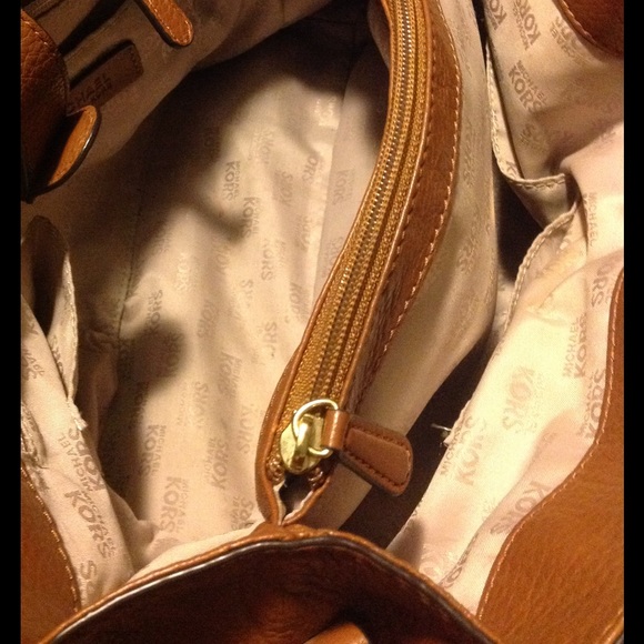 Purse - Picture 4 of 4