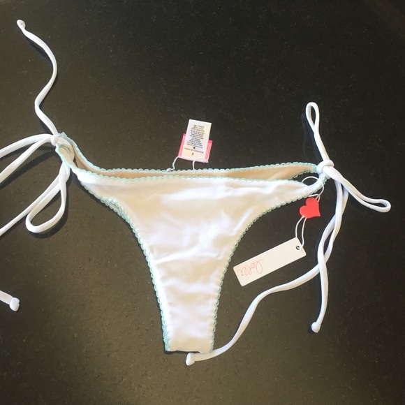 Lolli Other - Lolli hugs bottoms