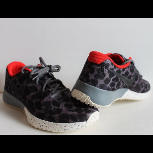 Nike Other - NIKE ZOOM SPEED TR MEN RUNNING SHOES