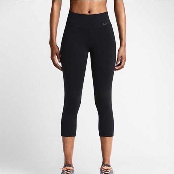 Nike Legendary Training Capris