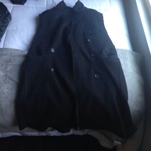 BLQ sleeveless black button coat!