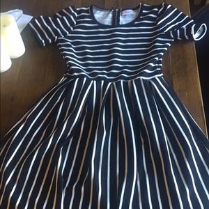 Lularoe Amelia small