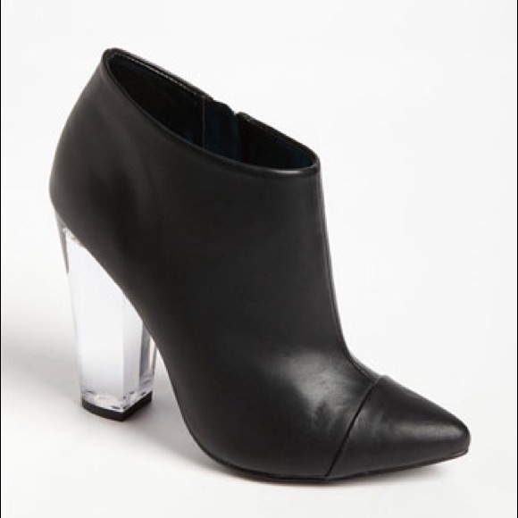 Tildon clear heel bootie