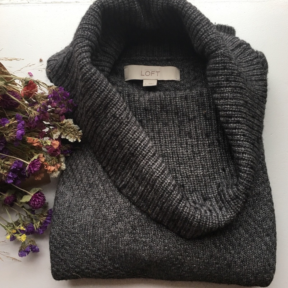 Grey Ann Taylor Loft Sweater - 3/4 sleeves