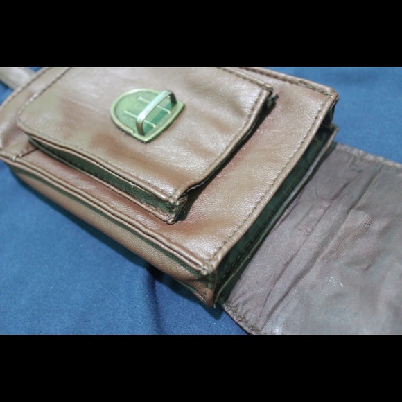 URBAN OUTFITTERS Brown Leather Chain Purse - Picture 3 of 4