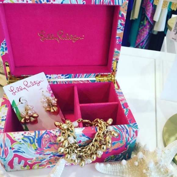 💥SOLD💥Lilly Pulitzer Sunken Treasure Jewelry Box