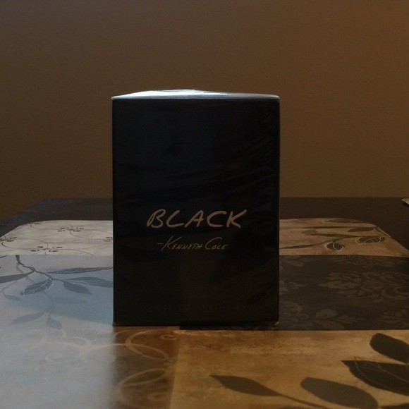 Kenneth Cole Black