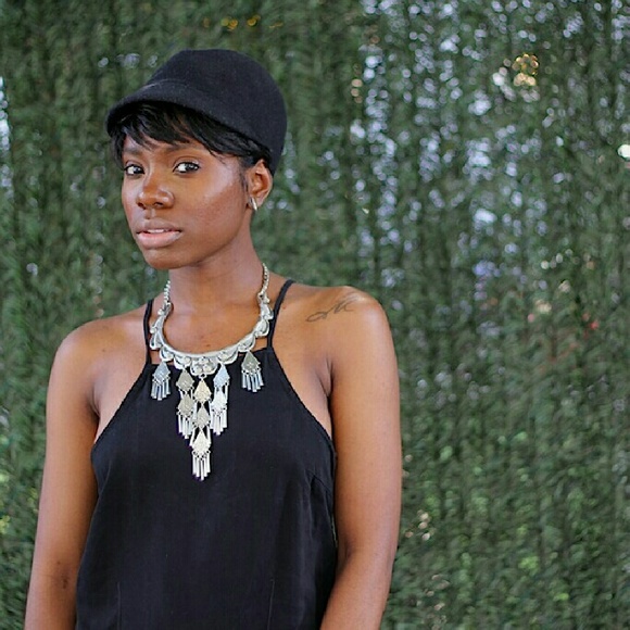 Contemporary Street-style Fashion - Picture 2 of 4