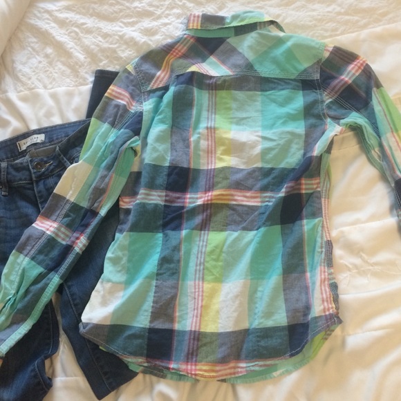 Plaid button up shirt - Picture 2 of 4