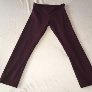 Lululemon wunder unders (cropped)