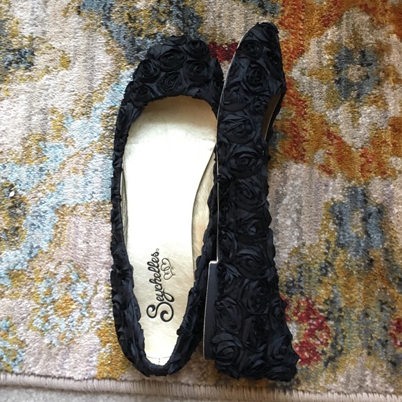 Seychelles Black Rose Flats