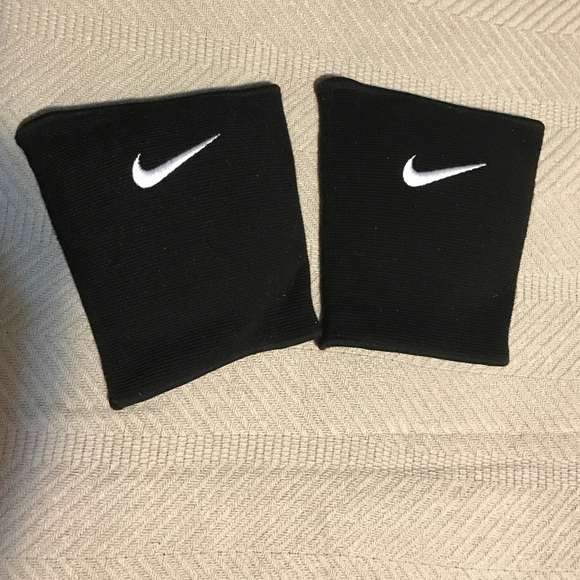 Nike knee pads