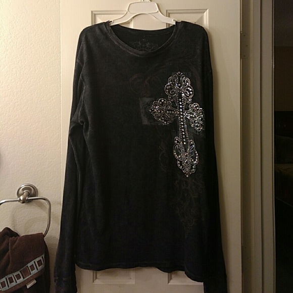Mens long sleeve thermal shirt with embellishment