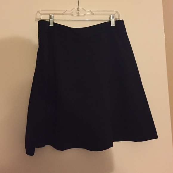 LOFT black skirt size 12. New with tags