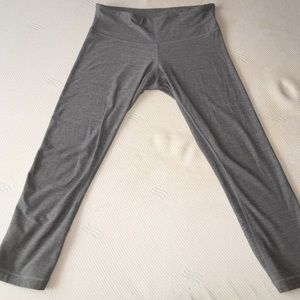 Lululemon cropped wunder unders