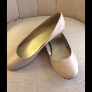 Nude Seychelles flats