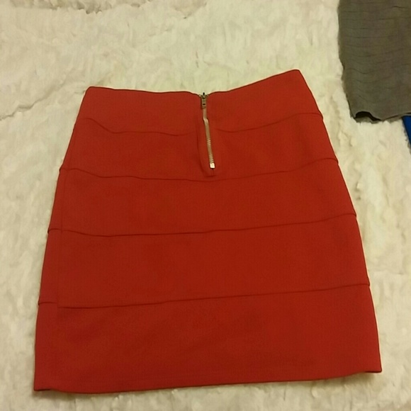 Bright Red Skirt - Picture 4 of 4