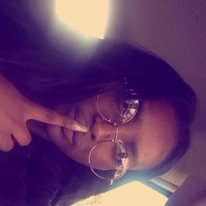 Meet your Posher, Janai