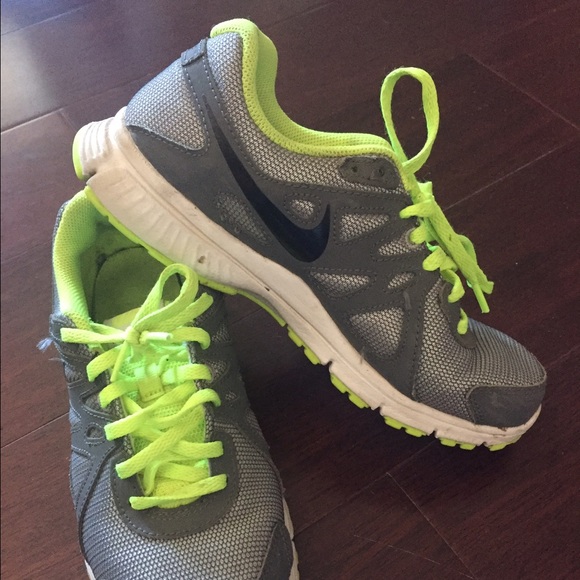 Kid's Nike Revolution 2 Running Shoes