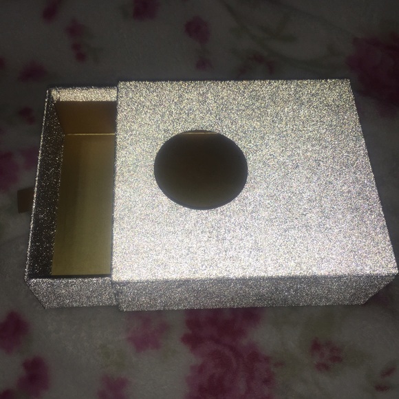 BareMinerals Silver Sparkle Box 20th Anniversary - Picture 2 of 3