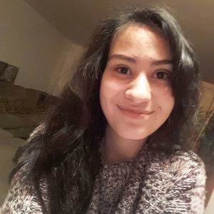 Meet your Posher, Selena