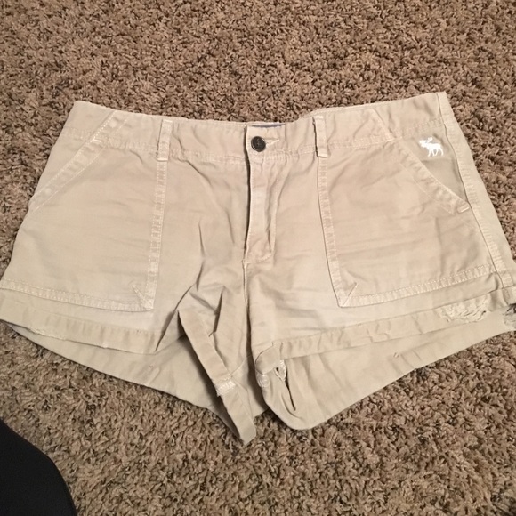 Abercrombie khaki shorts