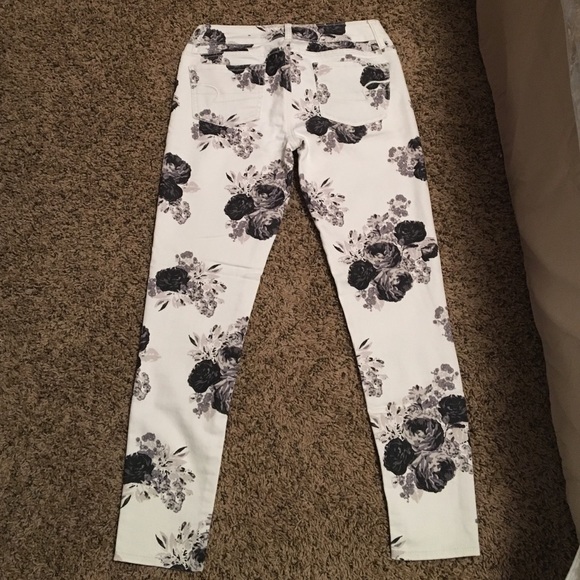 American eagle floral pants
