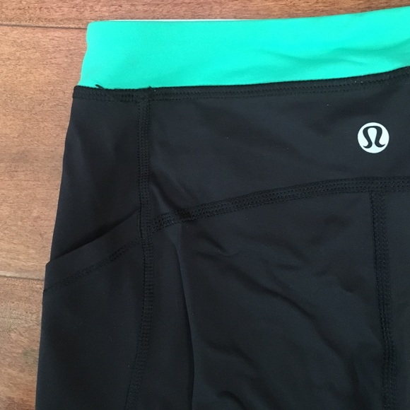 Lululemon crop workout pants