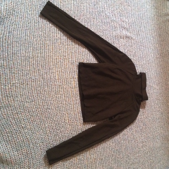 BeBe crop turtleneck - Picture 1 of 3