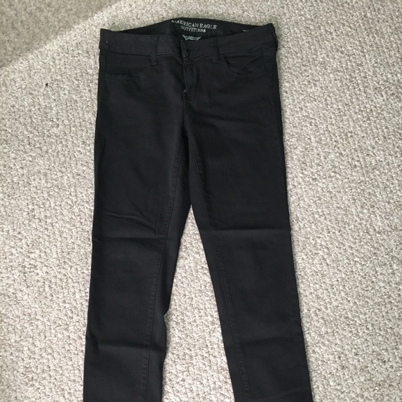 AMERICAN EAGLE BLACK JEGGINGS