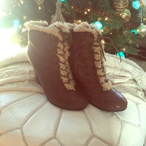 *CLOSET CLEANOUT*Juicy Couture 9 1/2 Boot Wedges