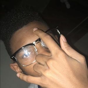 Meet your Posher, Jovan