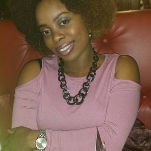 Meet your Posher, Charlotte